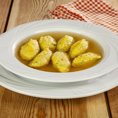 Gnocchi di pane in brodo