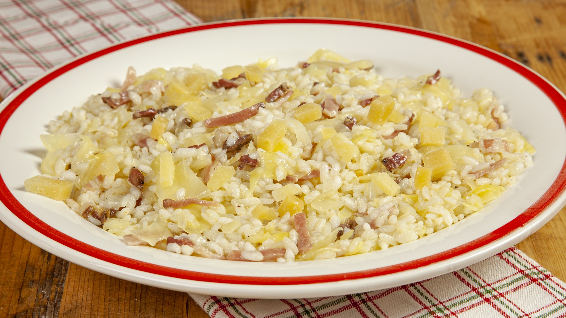 Risotto con verza, pancetta e pecorino lucano