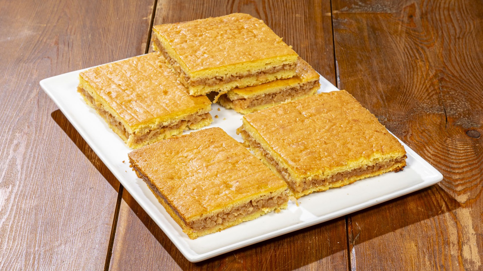 Torta di mele rumena