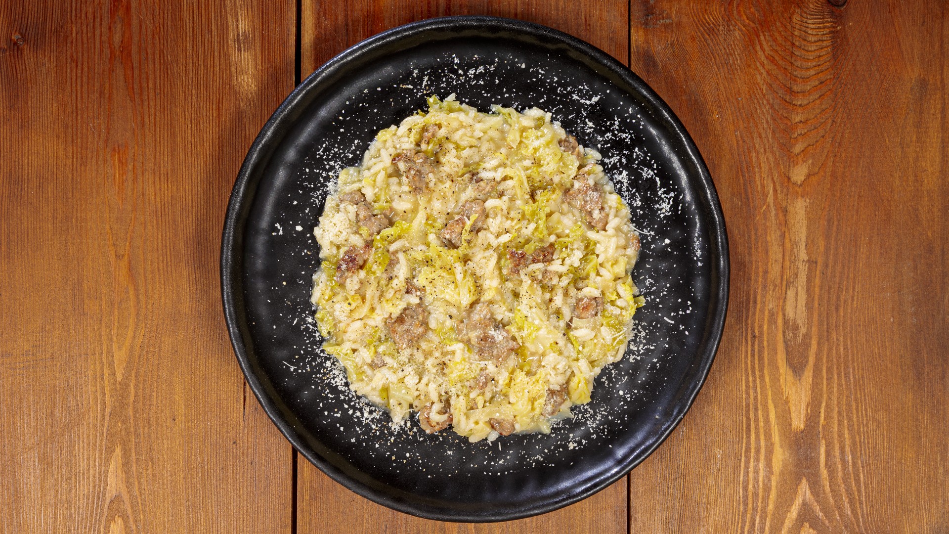 Risotto verza e salsiccia