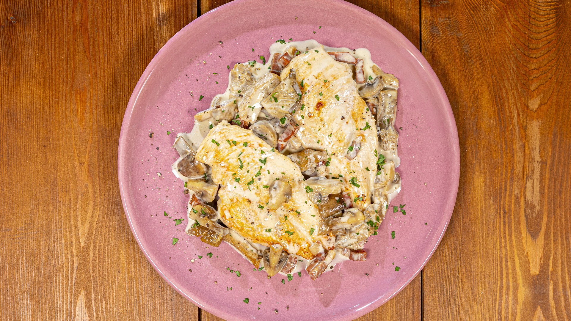 Petto di pollo in salsa di funghi