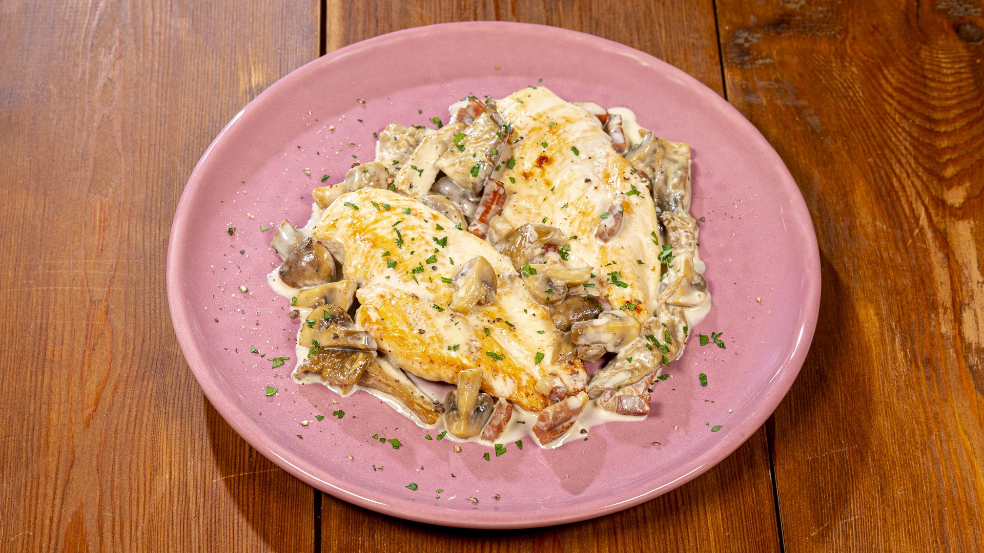 Petto di pollo in salsa di funghi