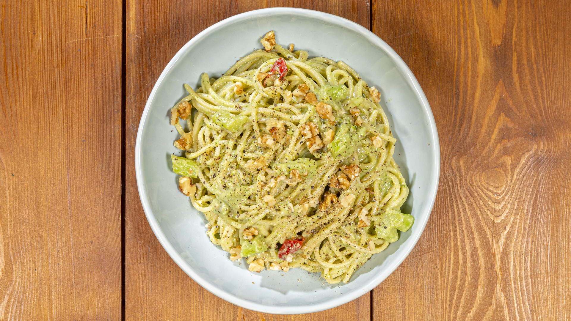 Pasta con pesto di broccoli