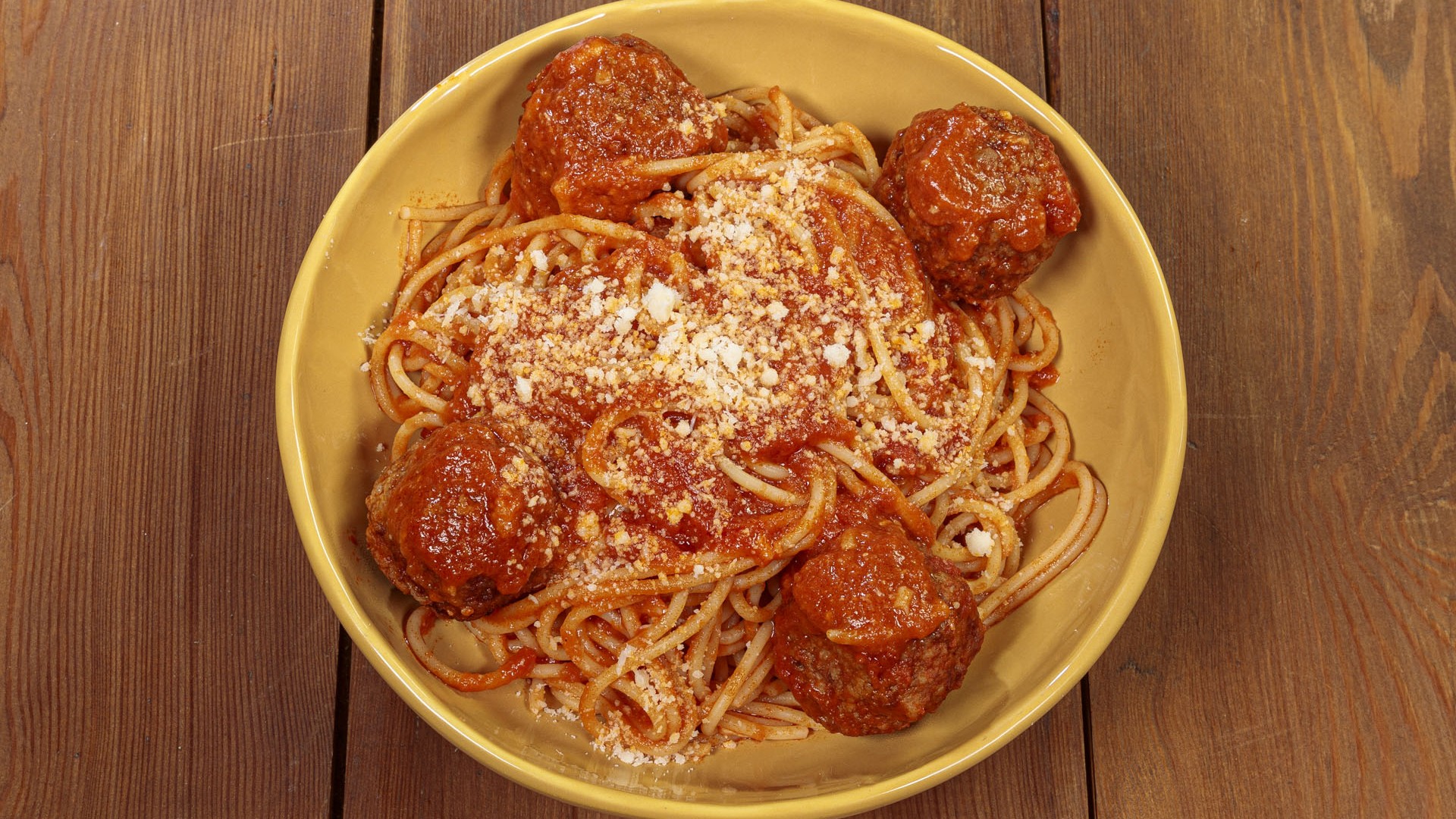 Spaghetti with meatballs