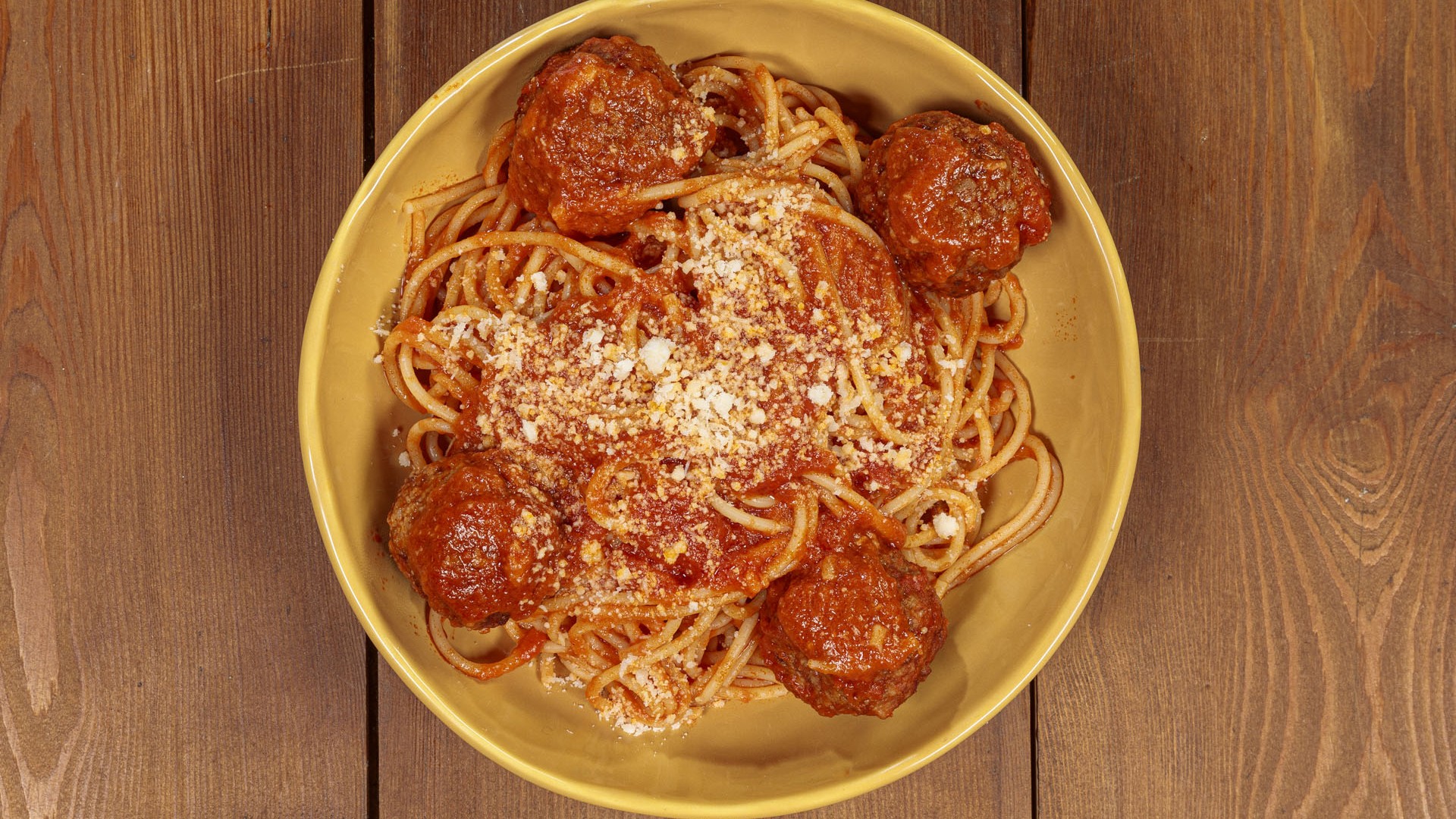 Spaghetti with meatballs