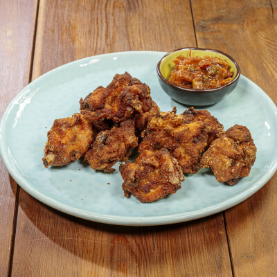 Ayam goreng - Pollo fritto indonesiano